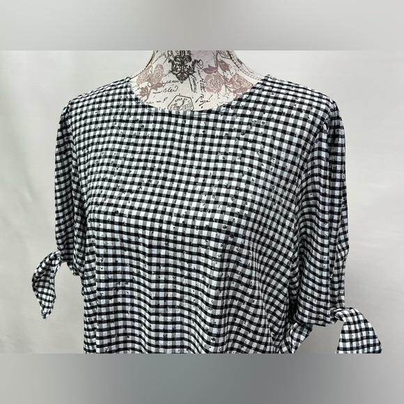 CECE Black and white‎ gingham tie sleeve top size M. - Picture 4 of 11